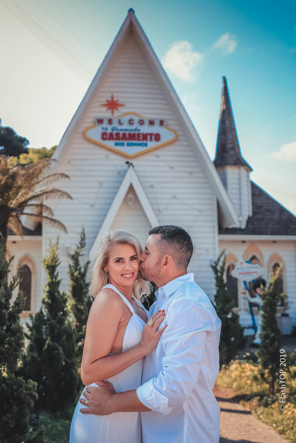 Ensaio fotográfico casal em Gramado jardim do amor