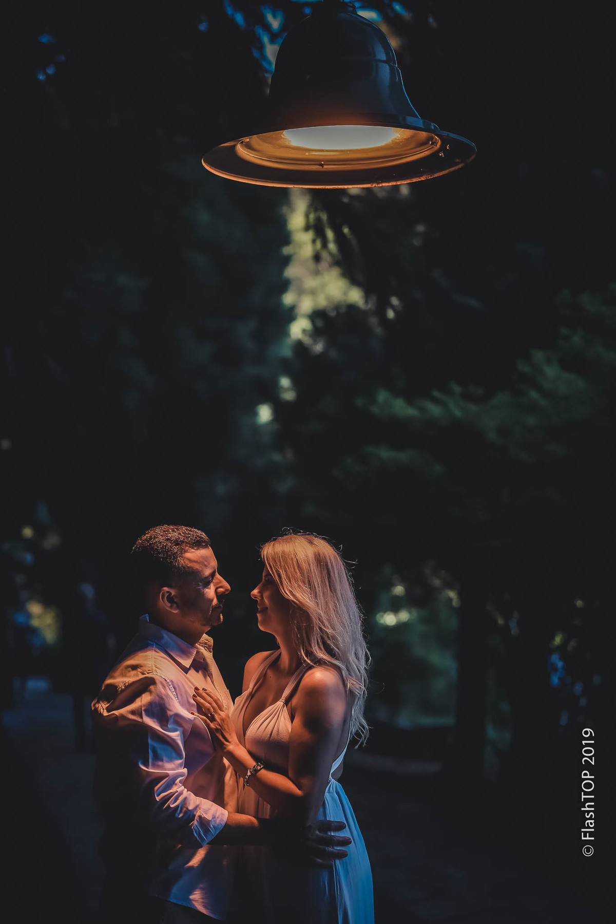 Ensaio fotográfico casal em Gramado jardim do amor