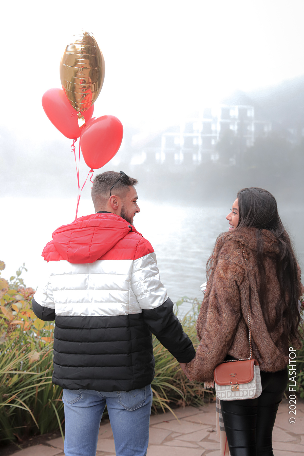 Pedido de casamento em Gramado às margens do Lago Negro
