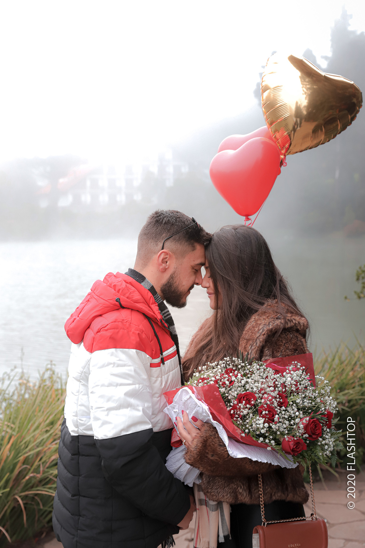 Pedido de casamento em Gramado às margens do Lago Negro