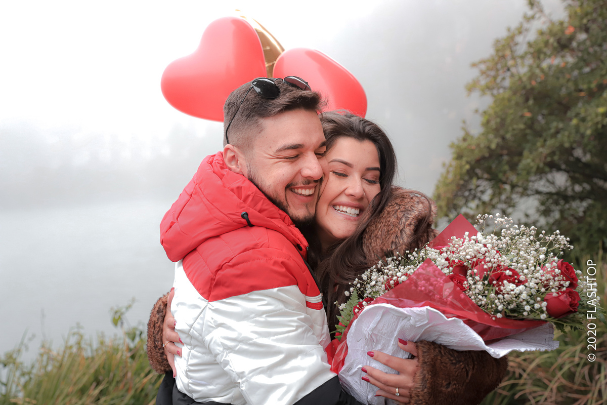 Pedido de casamento em Gramado às margens do Lago Negro