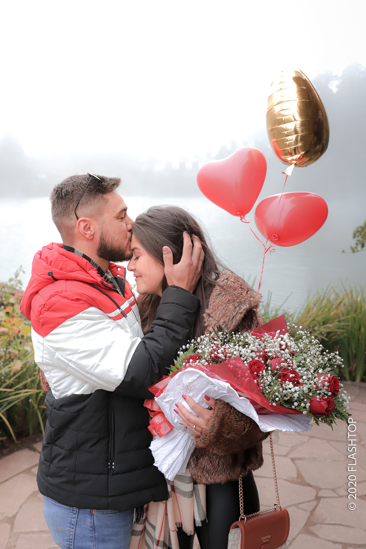 Pedido de casamento em Gramado às margens do Lago Negro