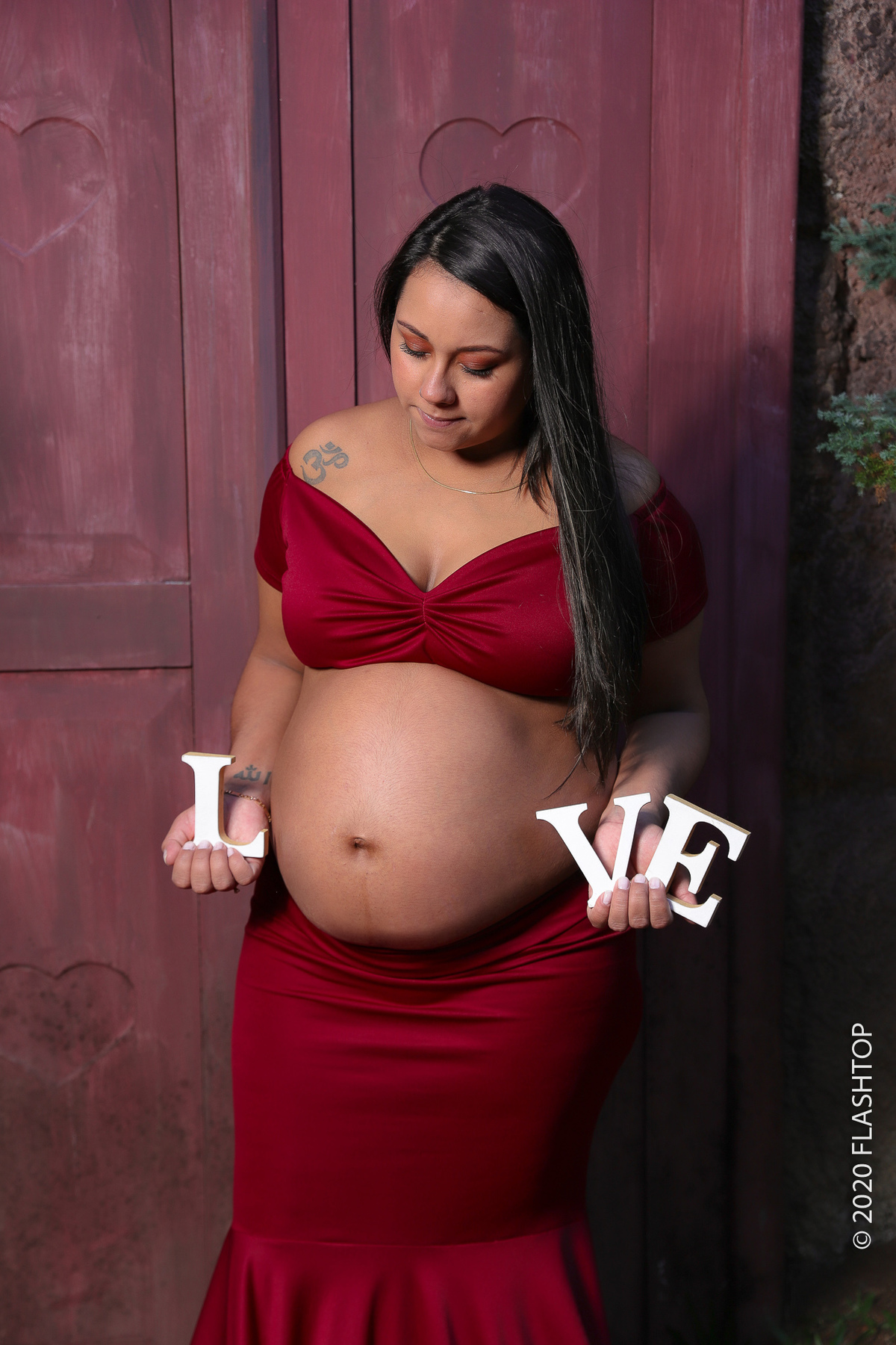 Ensaio fotográfico gestante externo pelas ruas de Gramado e Canela