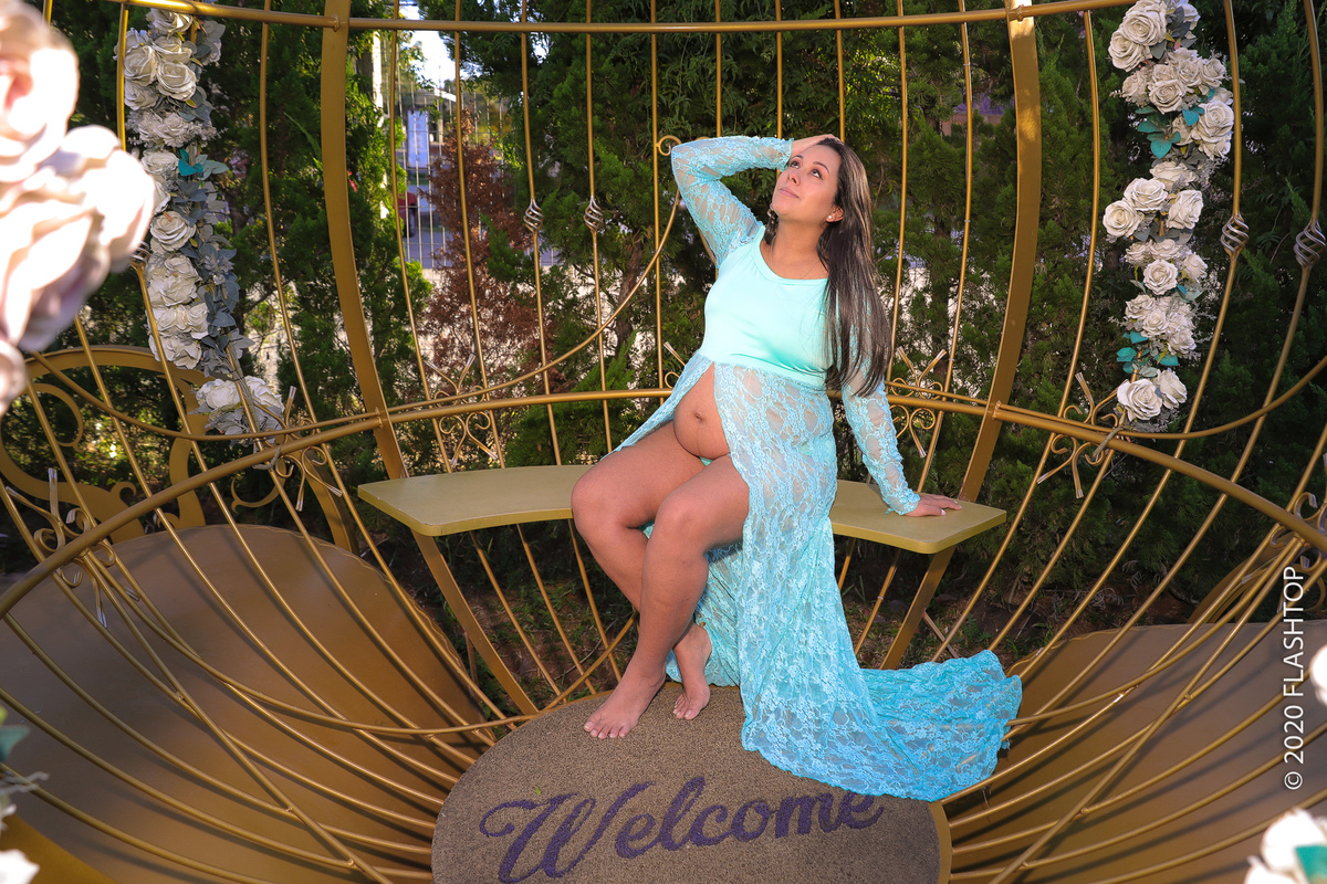 Ensaio fotográfico gestante externo pelas ruas de Gramado e Canela