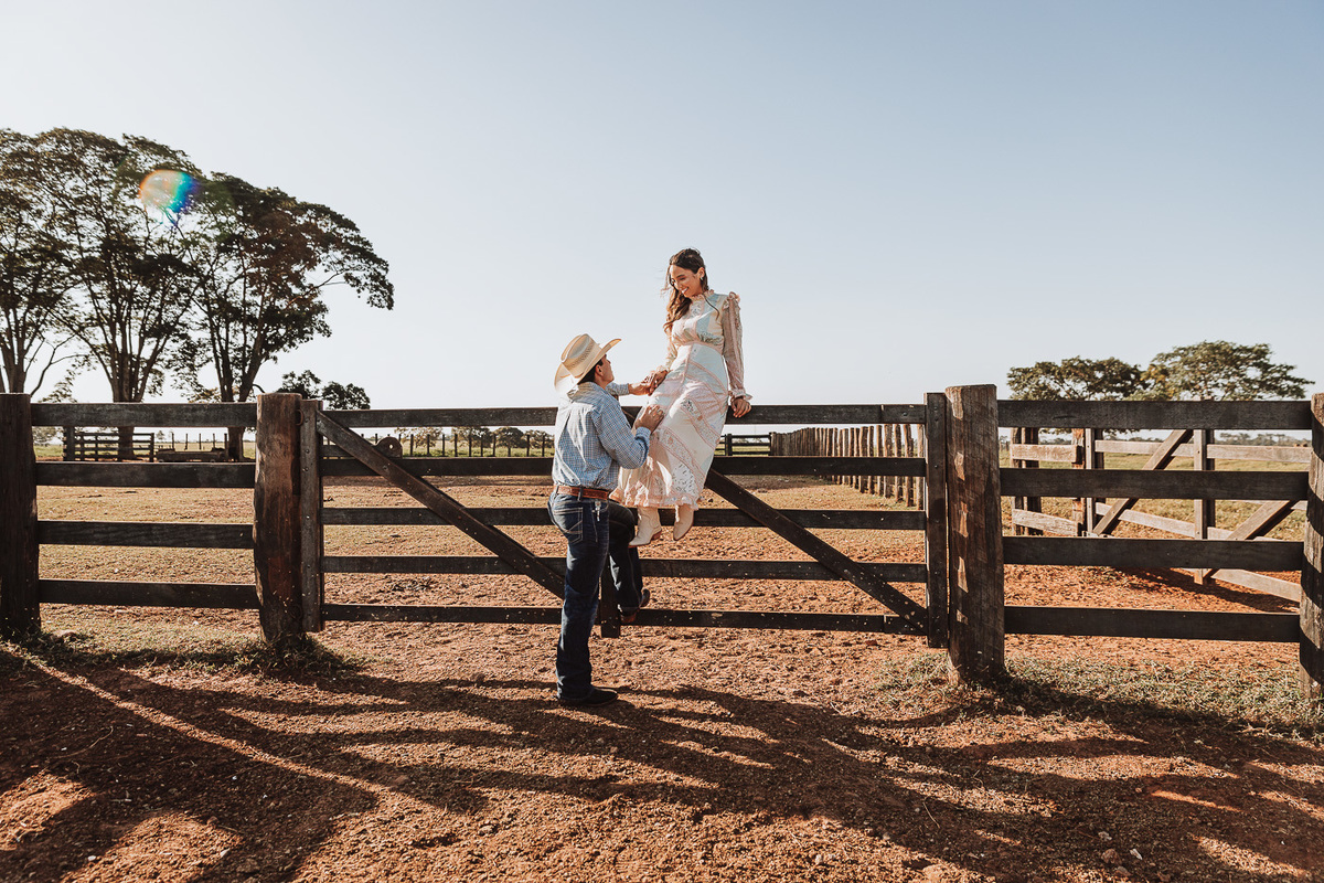 referencia de fotos para ensaio pre wedding em um sitio/fazenda 