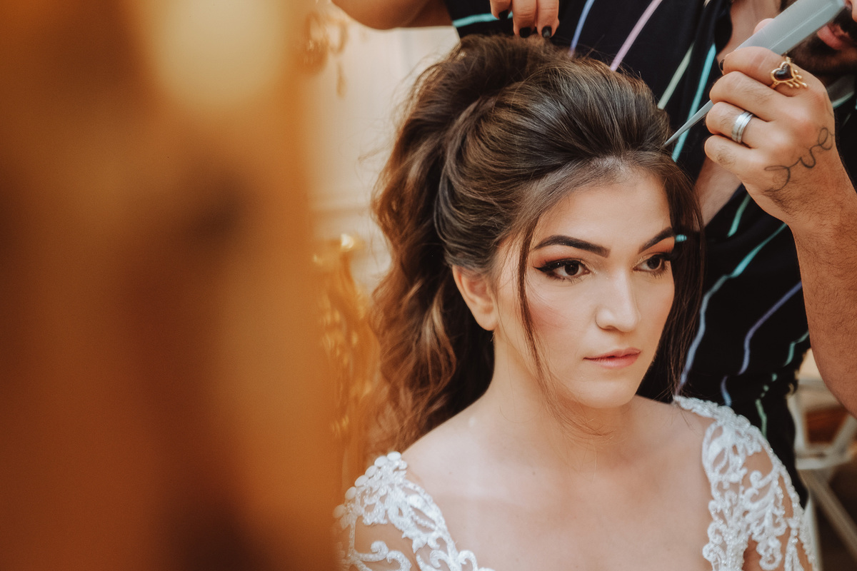 inspiração de penteado preso para noivas casamento em maringá