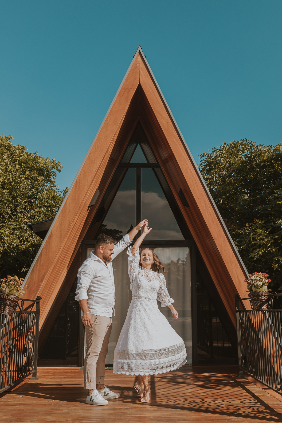 Noiva bailarina em ensaio de pré casamento em Maringá