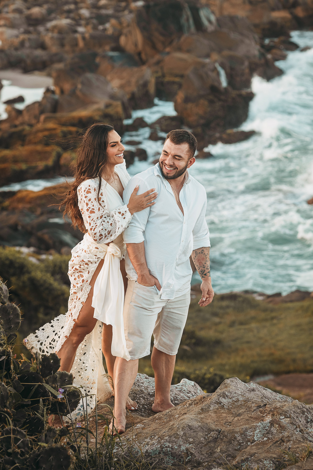 fotografo de Maringá faz lindo ensaio de casal na praia de ideias de fotos para ensaio de casal na praia de florianopolis