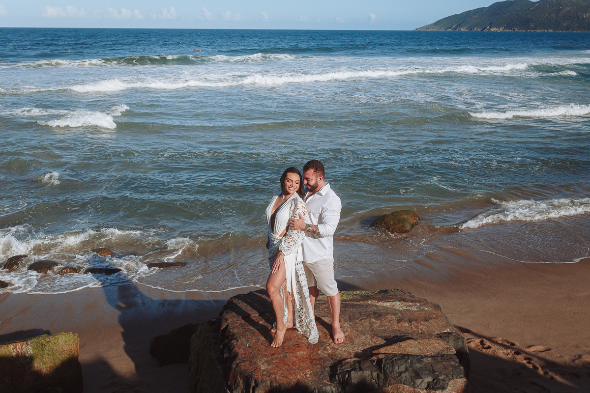 lindo ensaio pre wedding na praia de florianopolis fotografo de maringá 