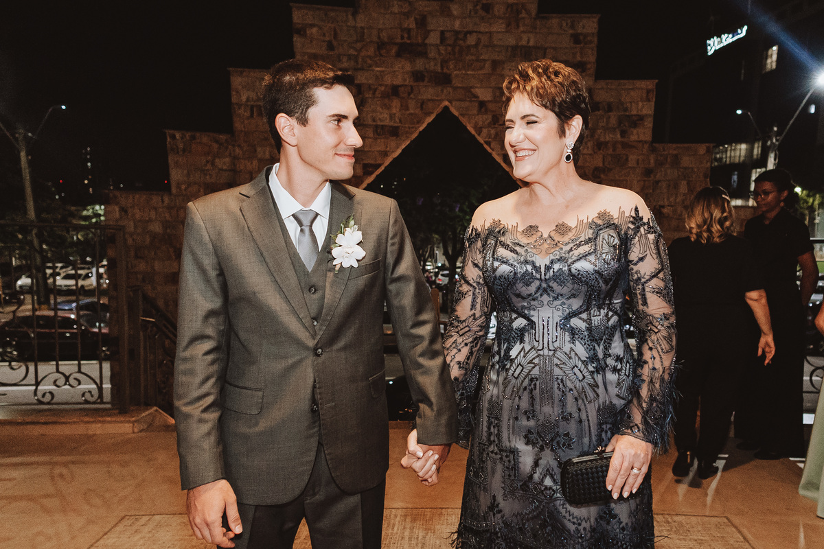 fotografo de casamentos em maringa fotos noivo entrando no casamento 