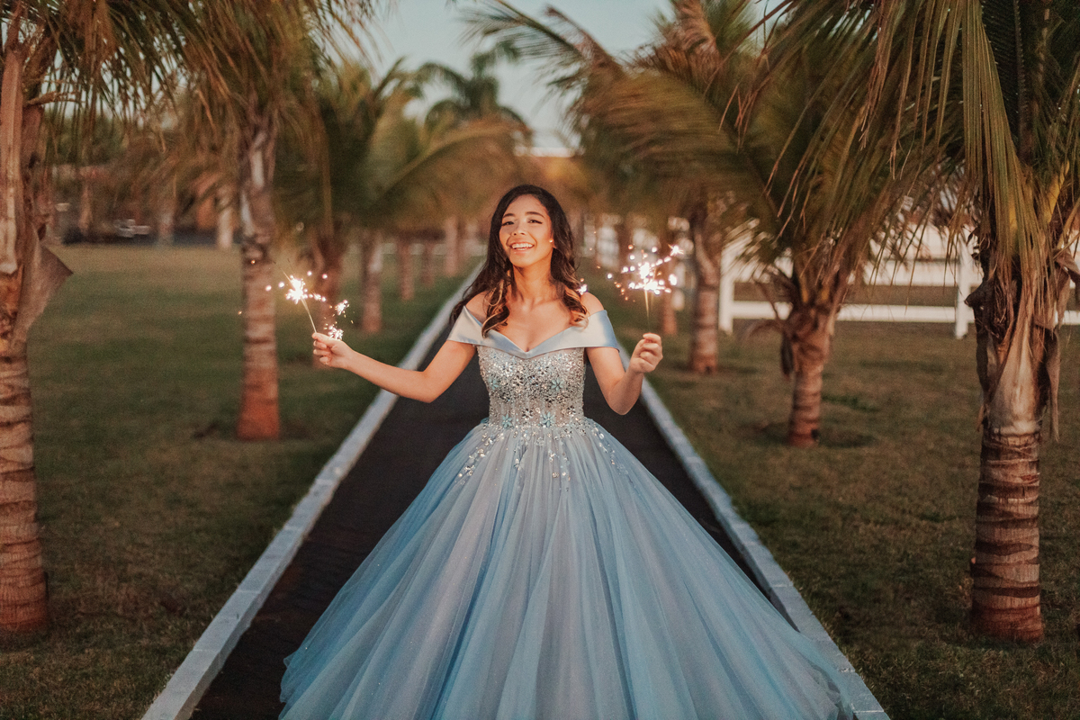 Ensaio de debutante criativo ao ar livre em maringa