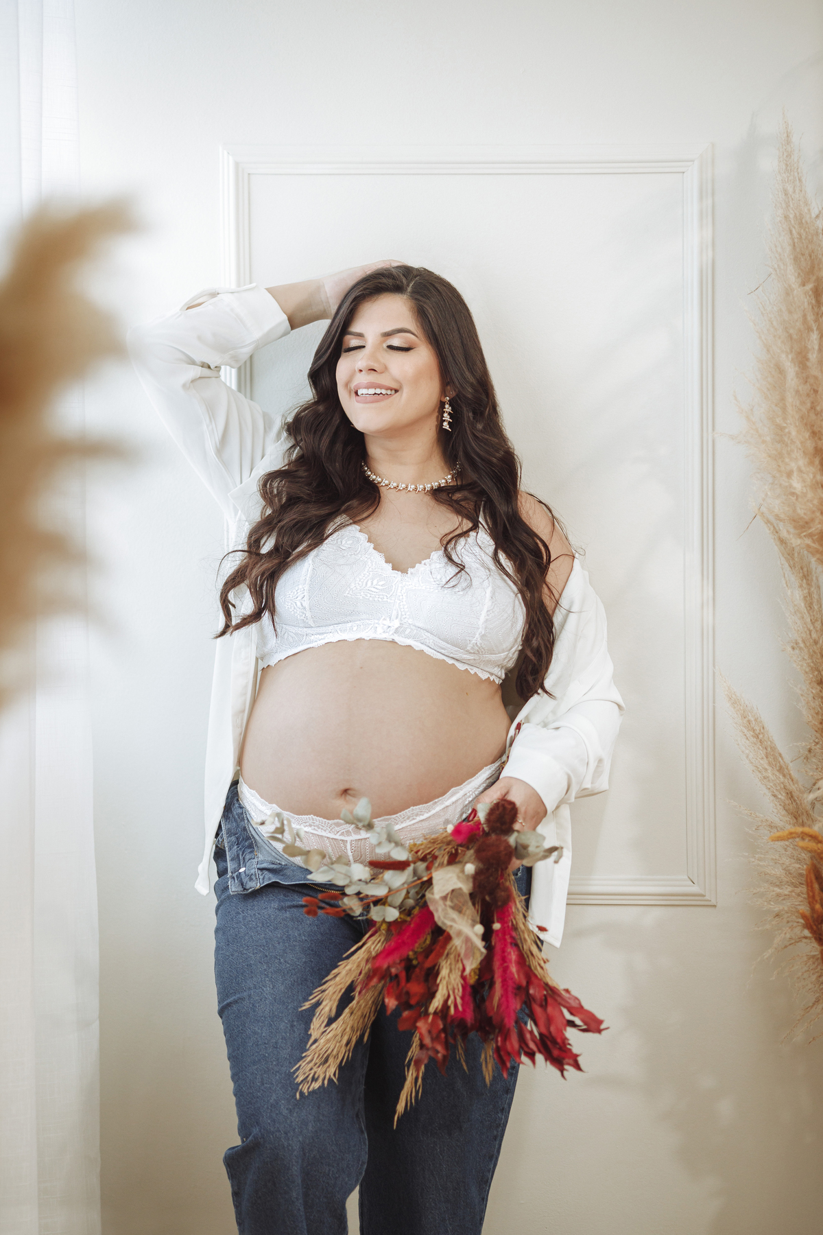 ensaio de gestante minimalista em estudio em maringá fotografo de gestantes 