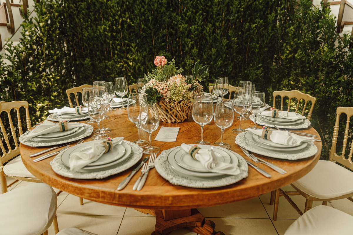decoração mesa da família dos noivos estilo boho detalhes inspiração