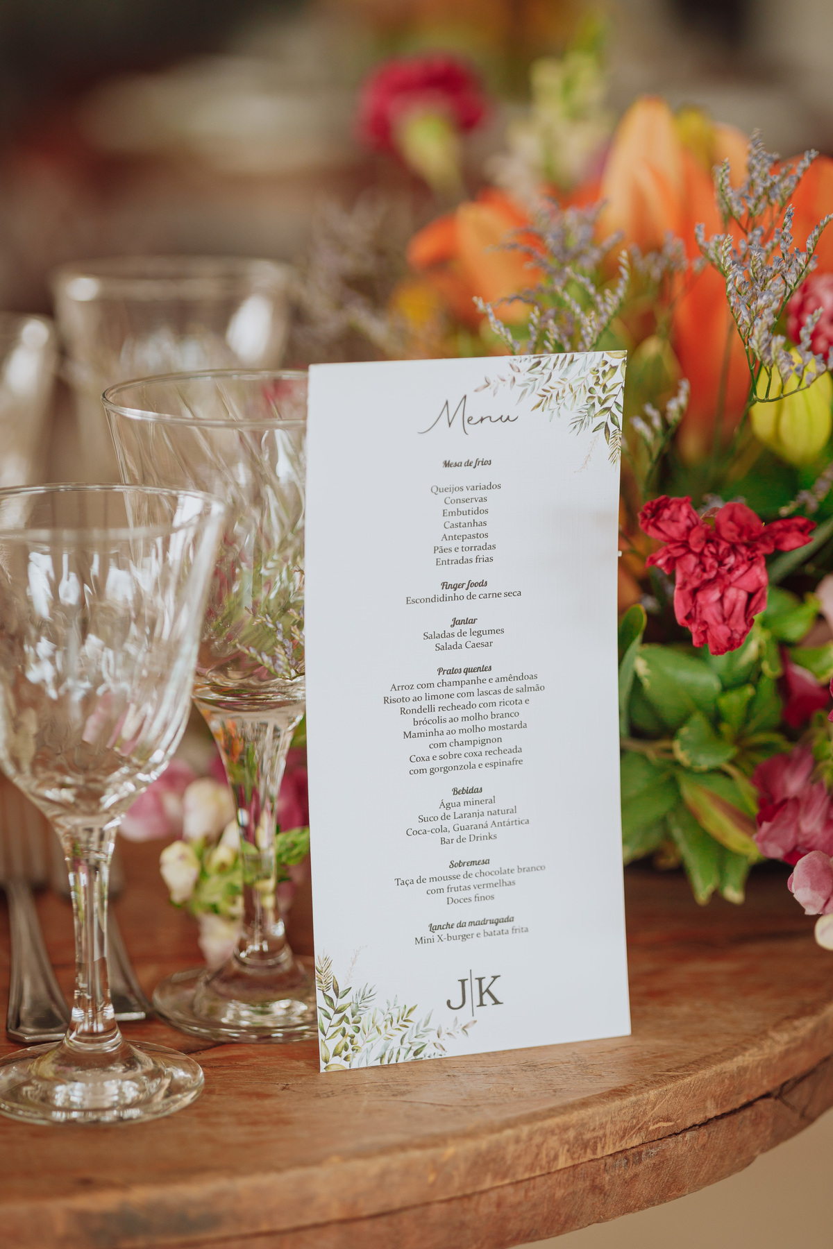 inspiração menu de casamento bifê paleta de cores quentes chácara Lalinda Maringá local para casamentos 