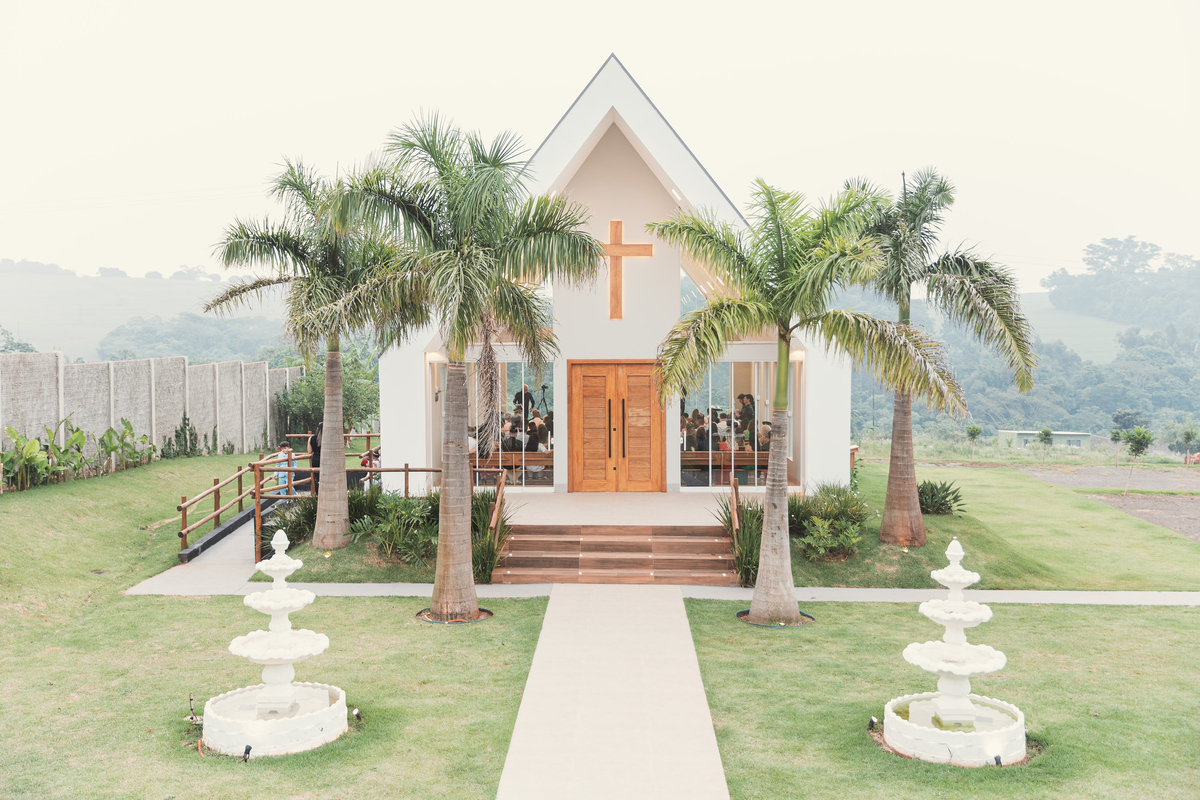 Capela da chácara Lalinda Maringá local para casamentos 