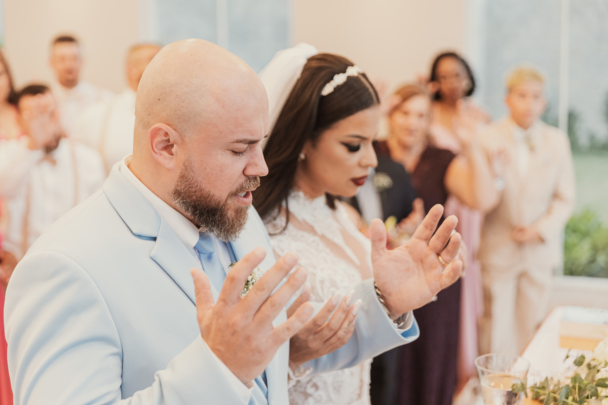 Momento da cerimônia de casamento na capela da chácara Lalinda Maringá e região fotógrafo de casamentos