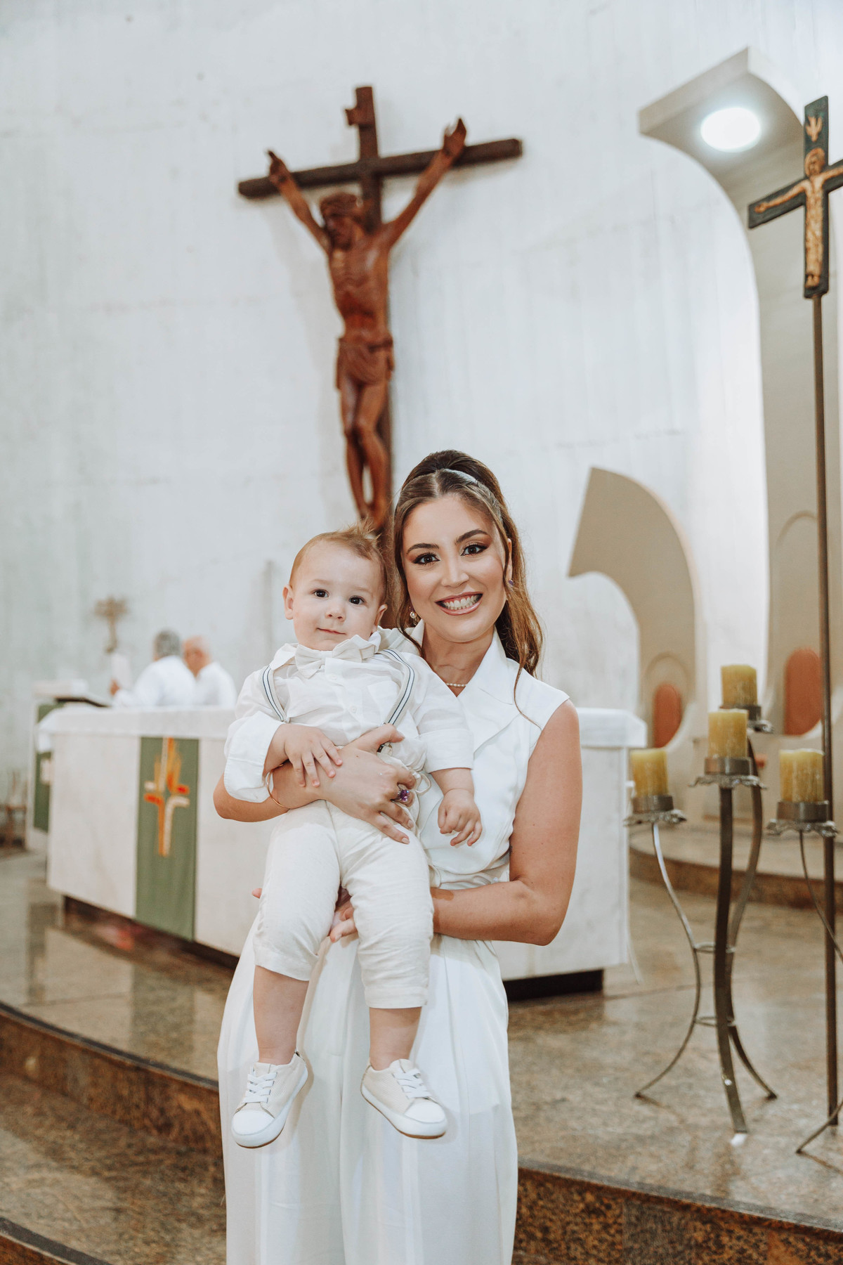 batizado catolico, fotos de familia na igreja, fotos de batizado 