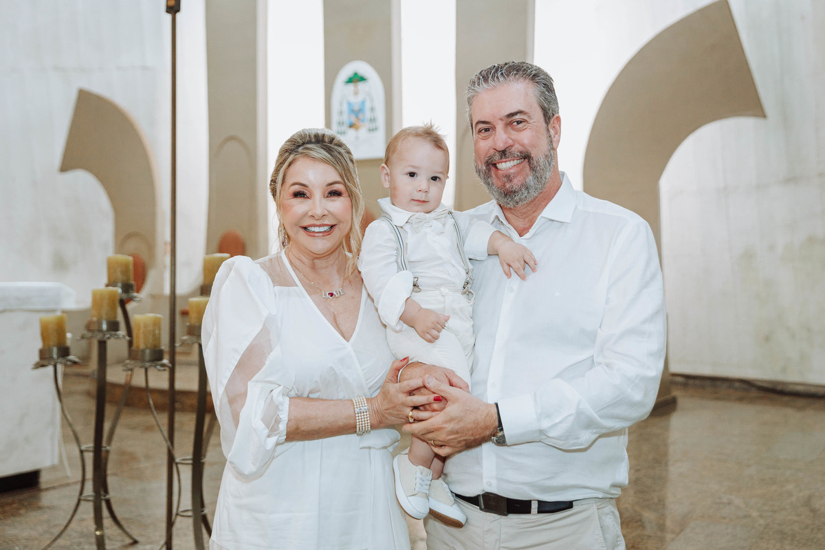 batizado de bebe, batizado em maringá, batizado na catedral