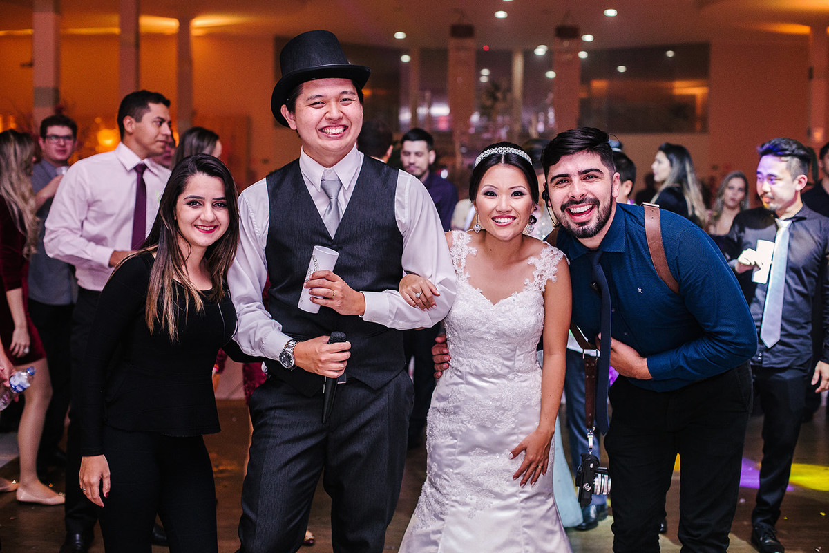 Equipe Rickardo Andrade foto com o casal