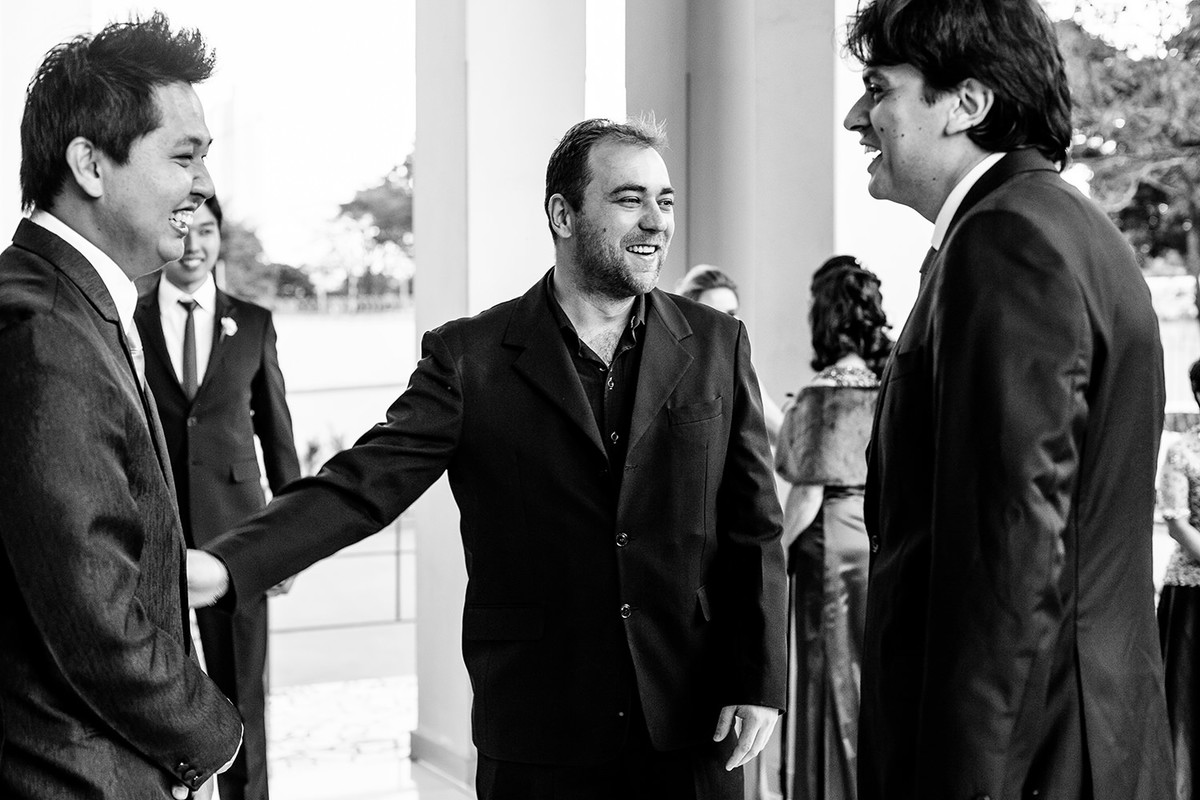 Noivo aguardando a noiva em Maringá-PR