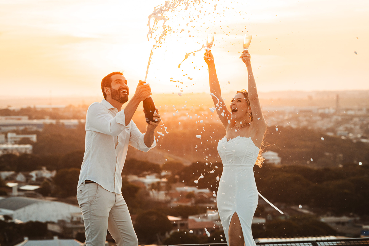Fotos de casal feliz em Maringá com o melhor fotografo de Maringá  
