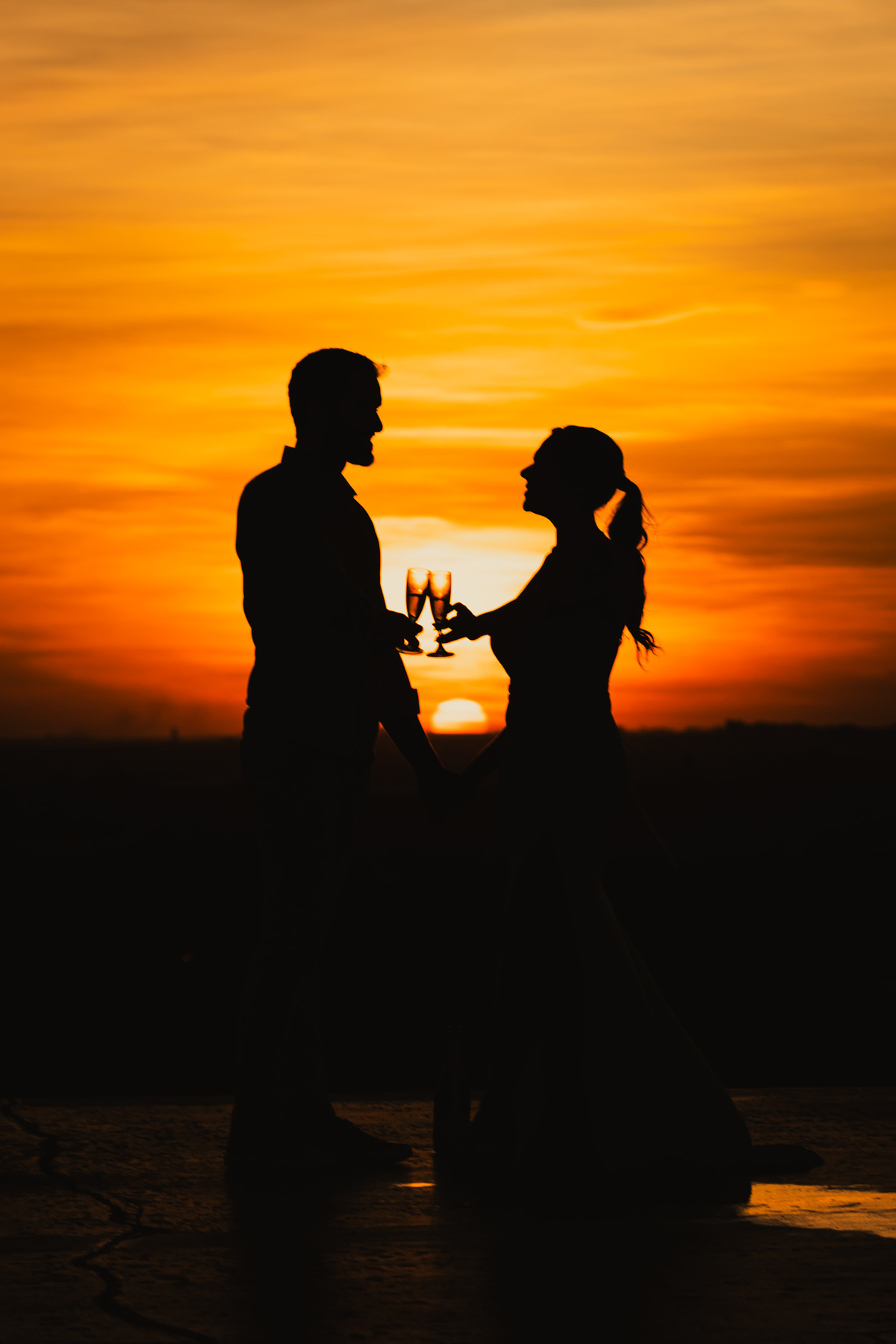 Inspiração de fotos ao ar livre no por sol com o melhor fotografo de Maringá