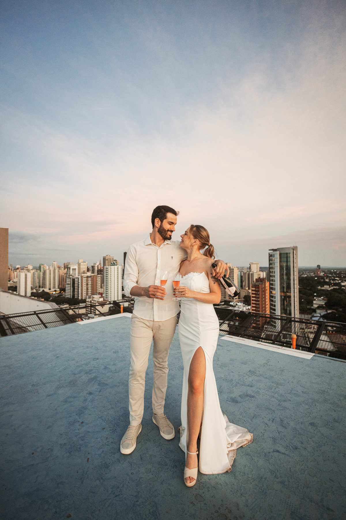 Fotos ao ar livre em em Maringá para pre-wedding 