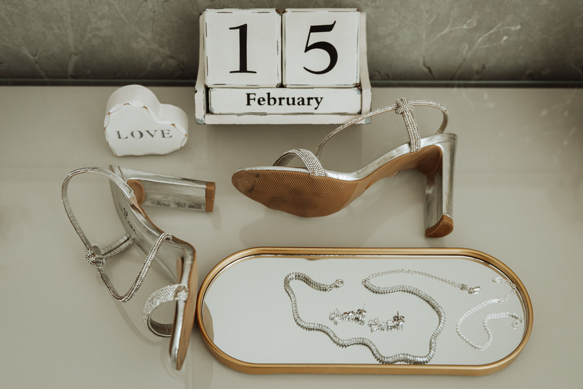 Acessórios e sandalias para 15 anos 