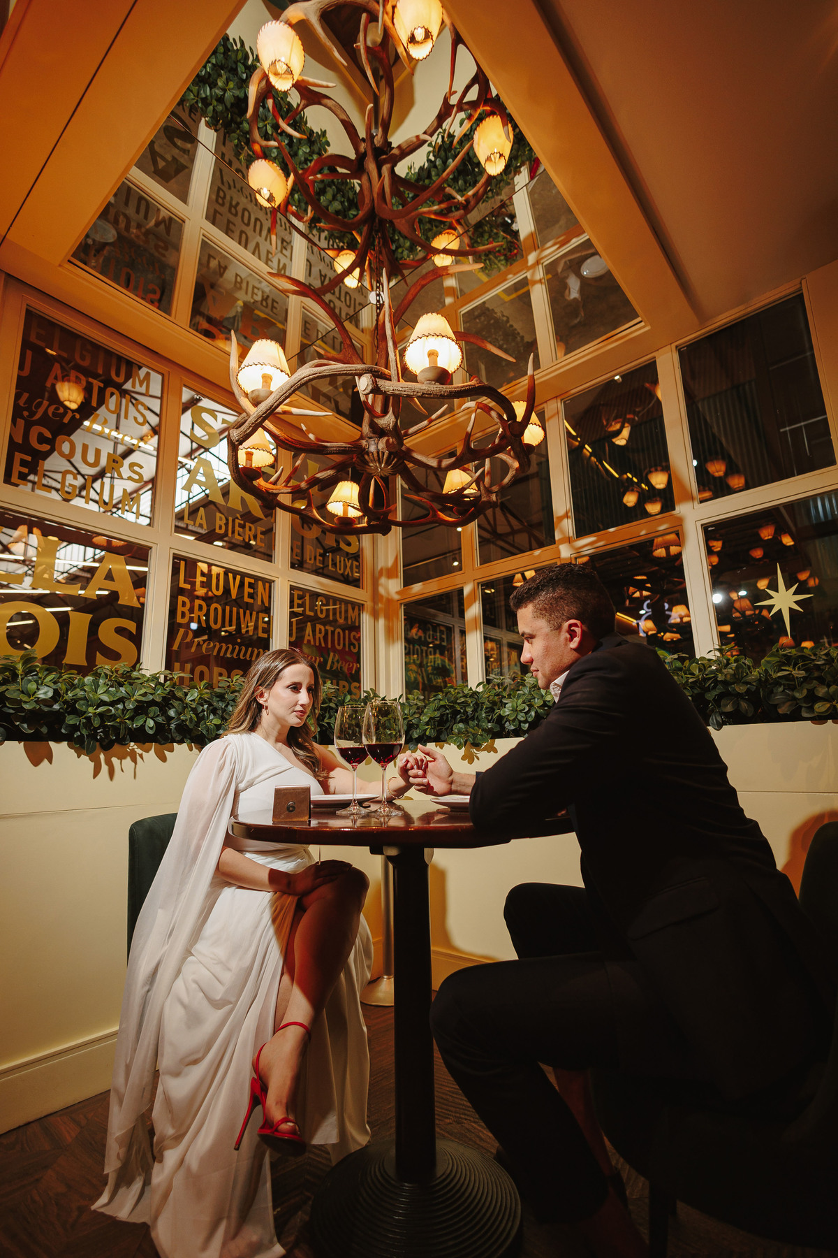 Fotos com o melhor fotografo de Maringá no restaurante Dominique 