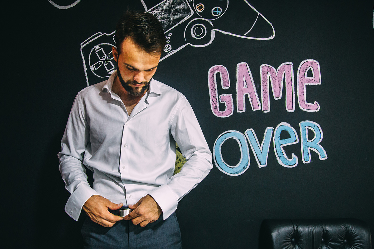 Noivo se arrumando para o Casamento