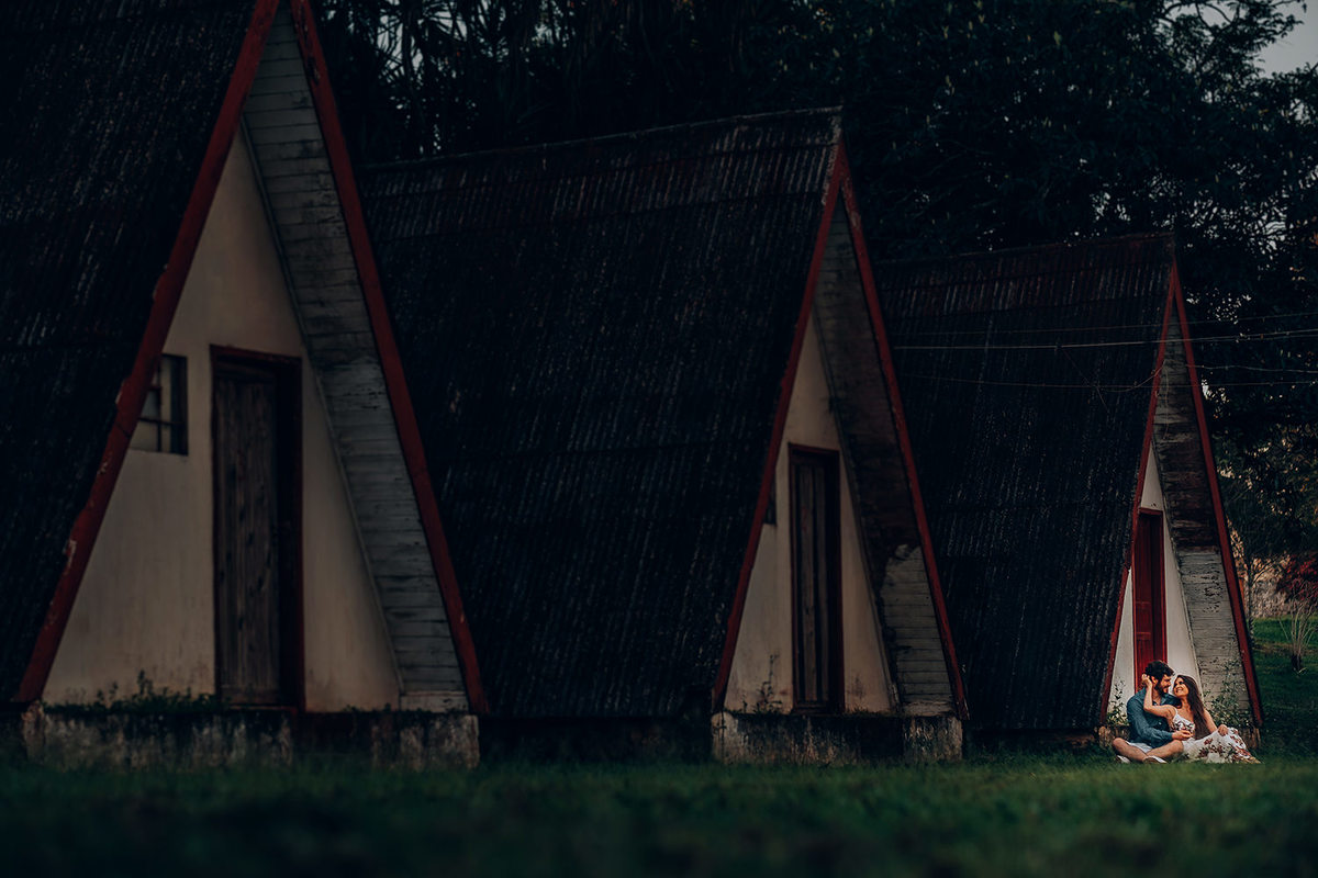 Sessão de fotos de casal com foto romantica 