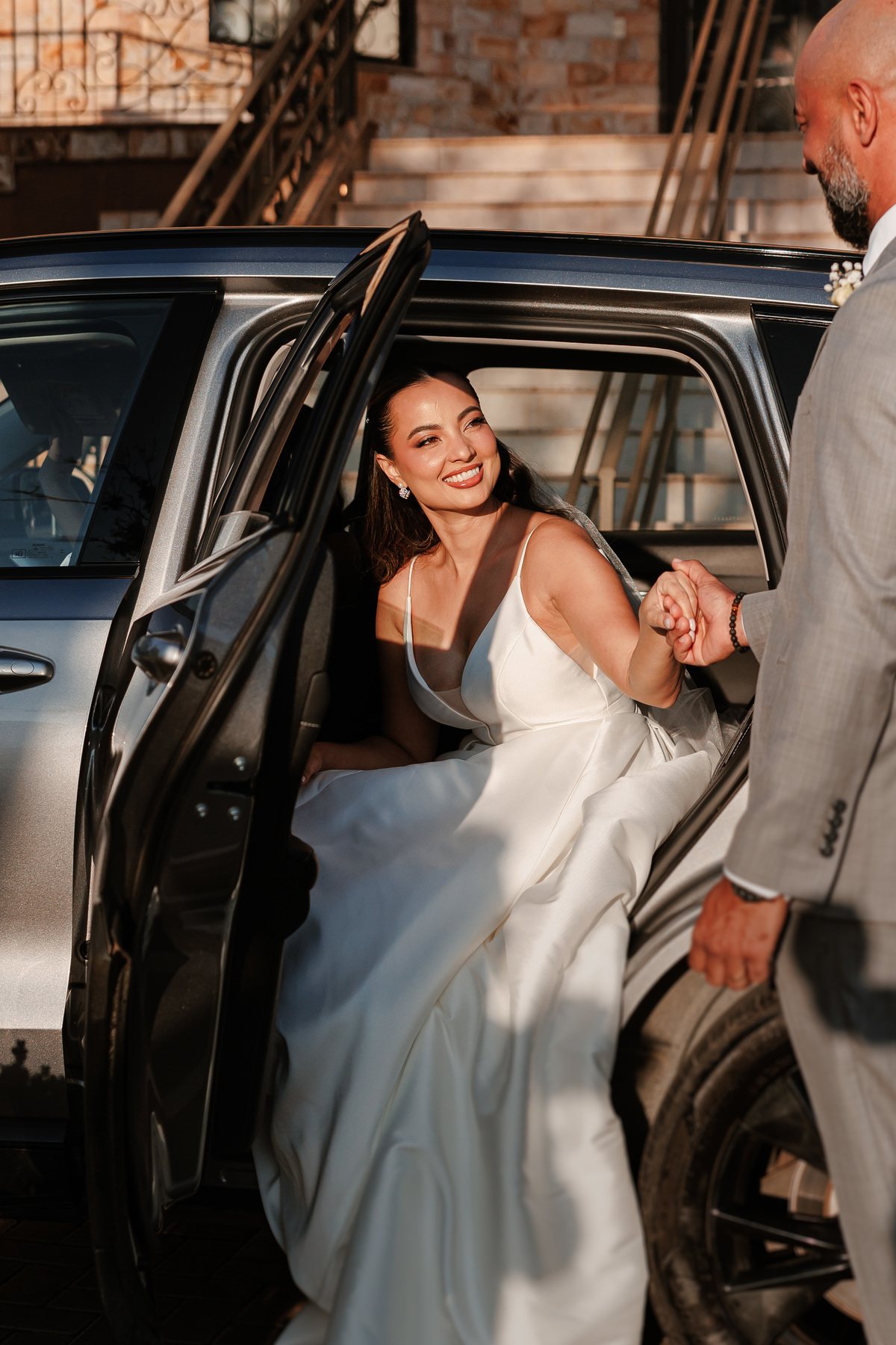 Noiva vestindo vestido Marbô para o casamento

