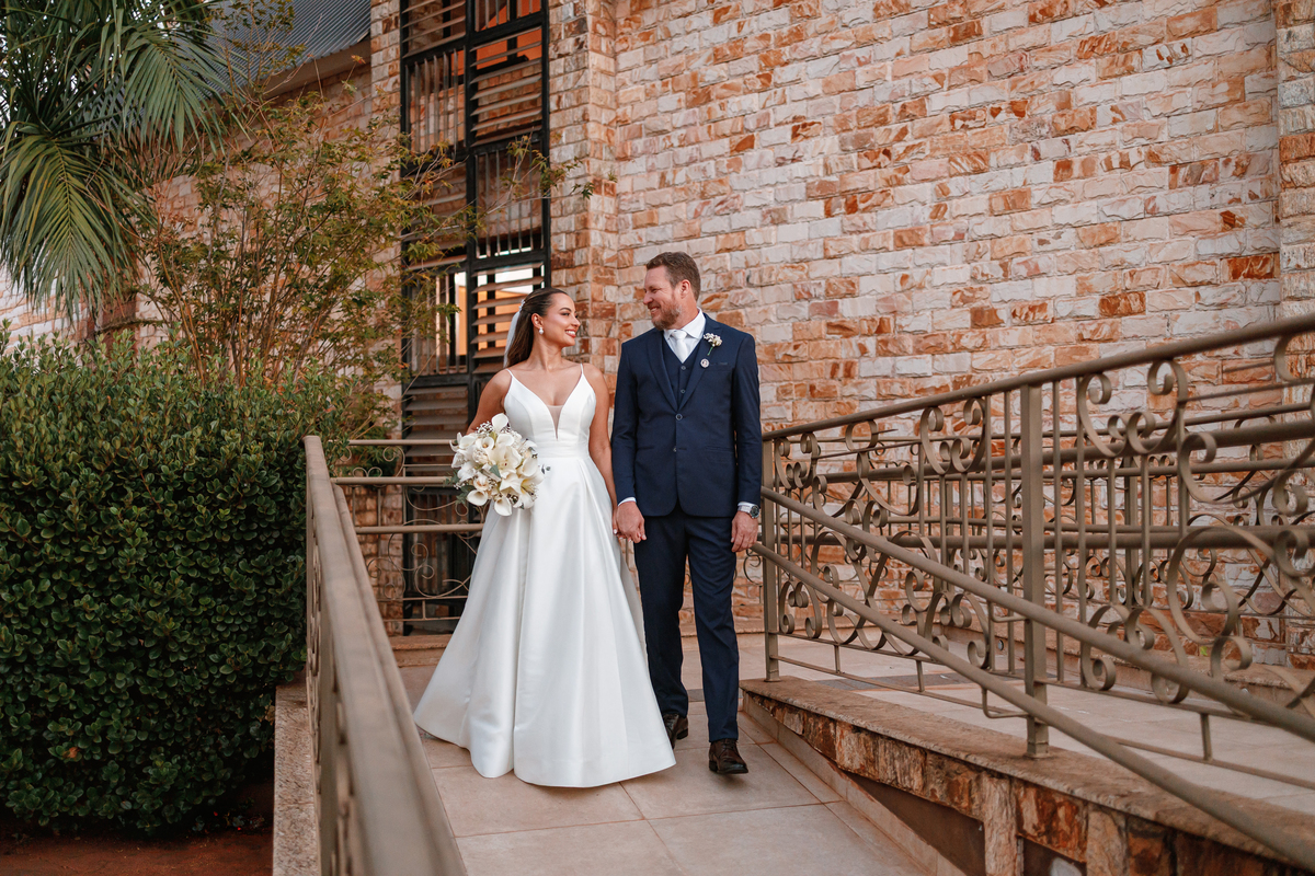 Fotos de casal no fim da tarde em Maringá
