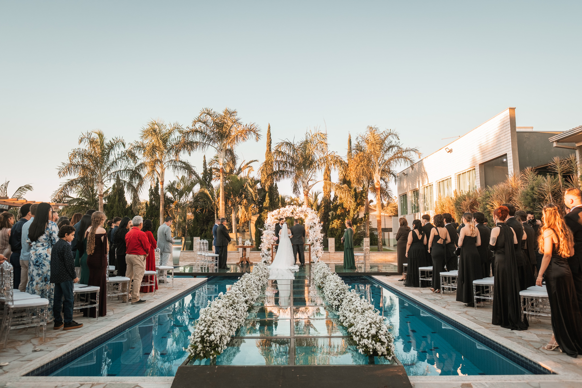 Casamento ao Ar livre no fim da tarde 