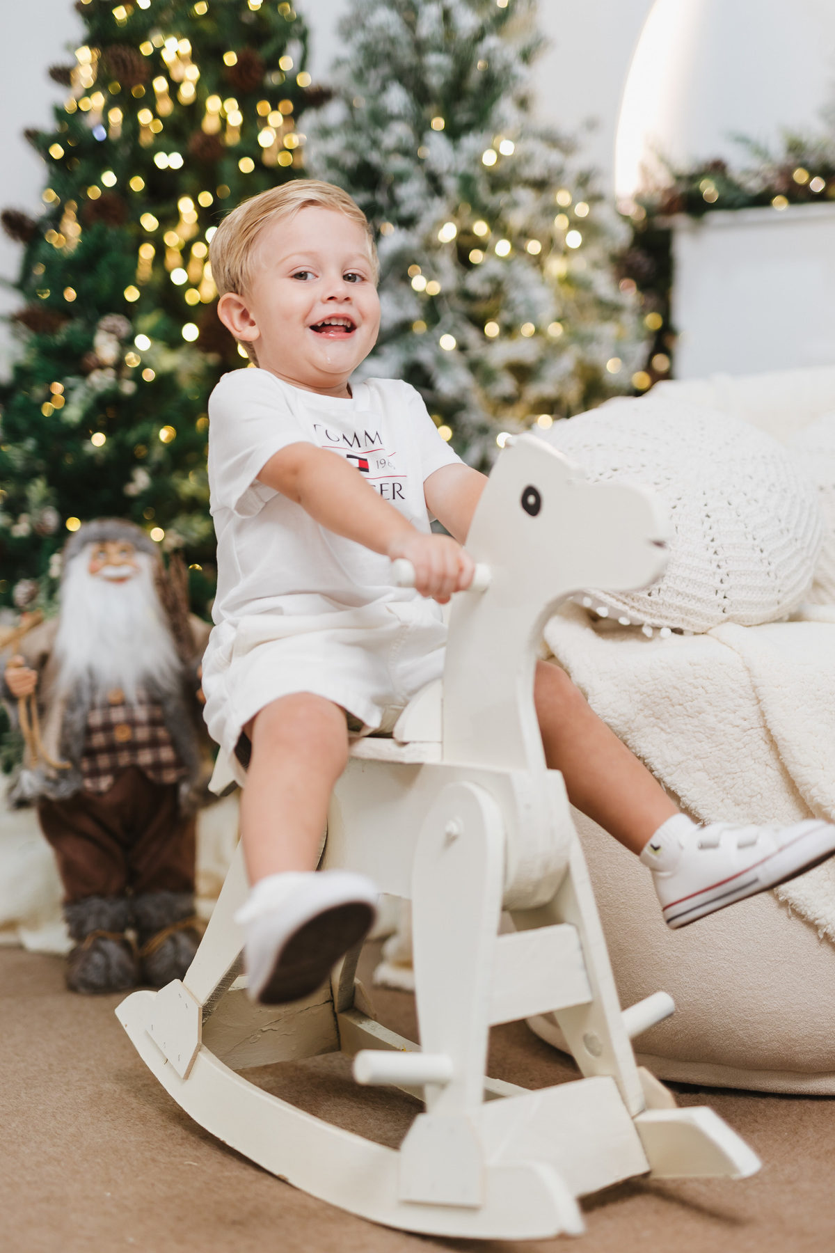 Ensaio de Natal com crianças em família em Maringá.