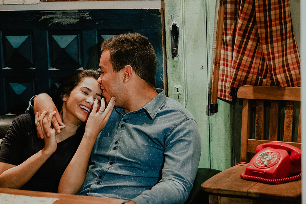  ensaio de casal espontâneo no Mercadão Municipal de Maringa