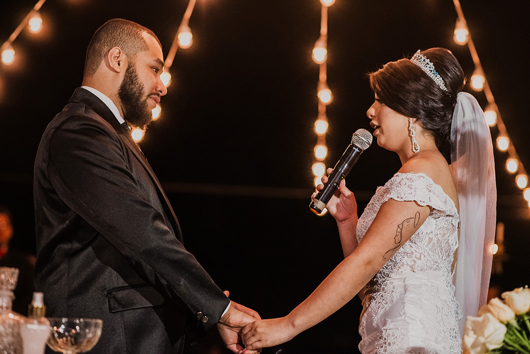 Casamento com decoração de Cordões de Luzes em chácara Paraiso em Maringá-PR