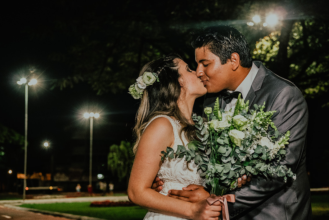 Fotografia de casal fotografo Rickardo Andrade de Maringá-PR