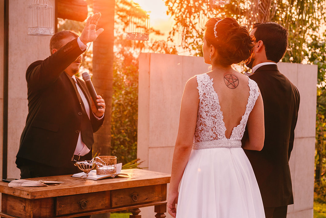 Rickardo Andrade fotografa casamento ao por do sol em Maringá-PR