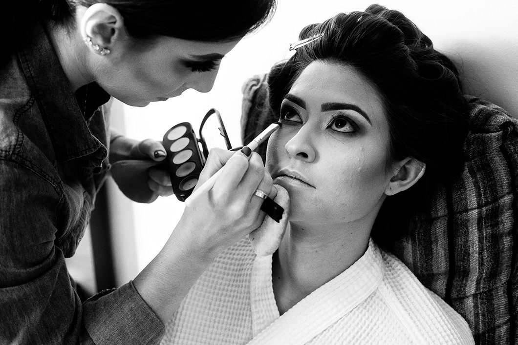 foto da maquiagem da noiva em hotel Deville 