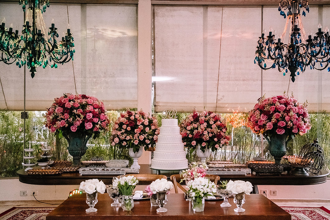 decoração da mesa de doces em casamento vintage em MAringá-PR
