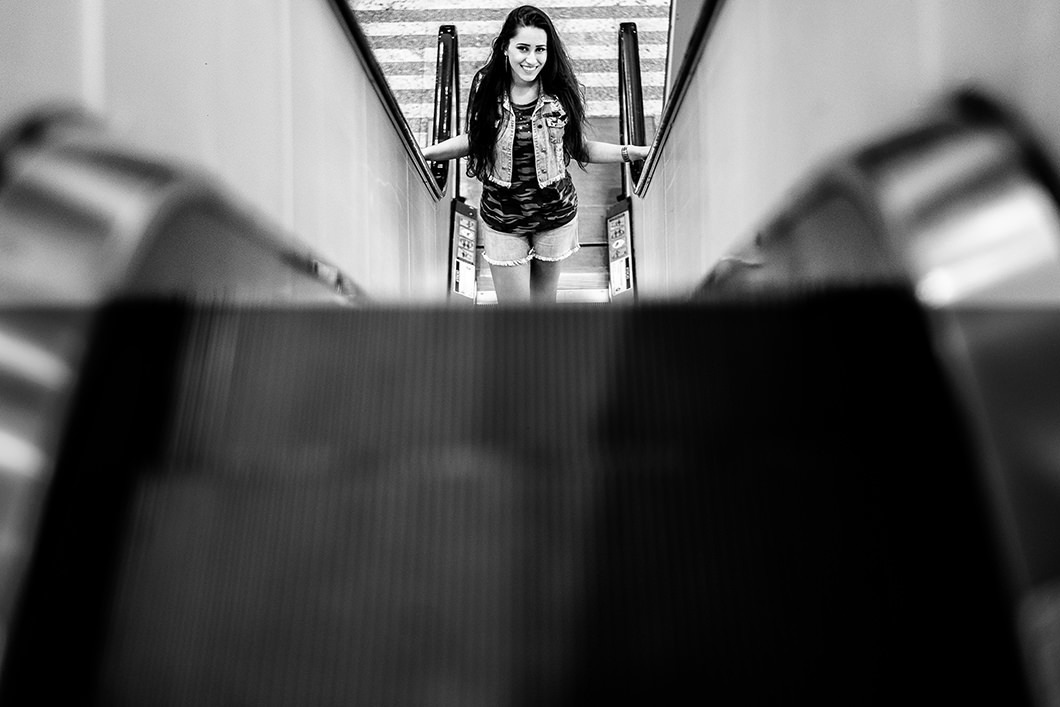 fotos de ensaio divertido com estilo urbano em Maringá