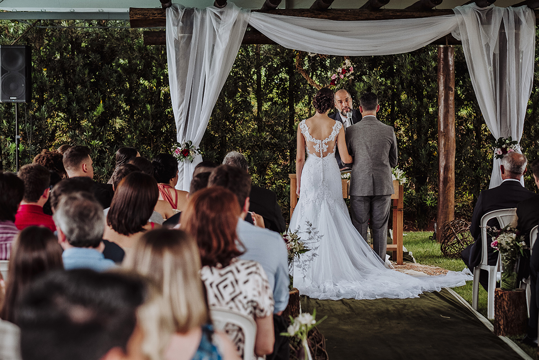 Cerimônia ao ar livre pelo fotografo de Casamento de Maringá-PR Rickardo Andrade