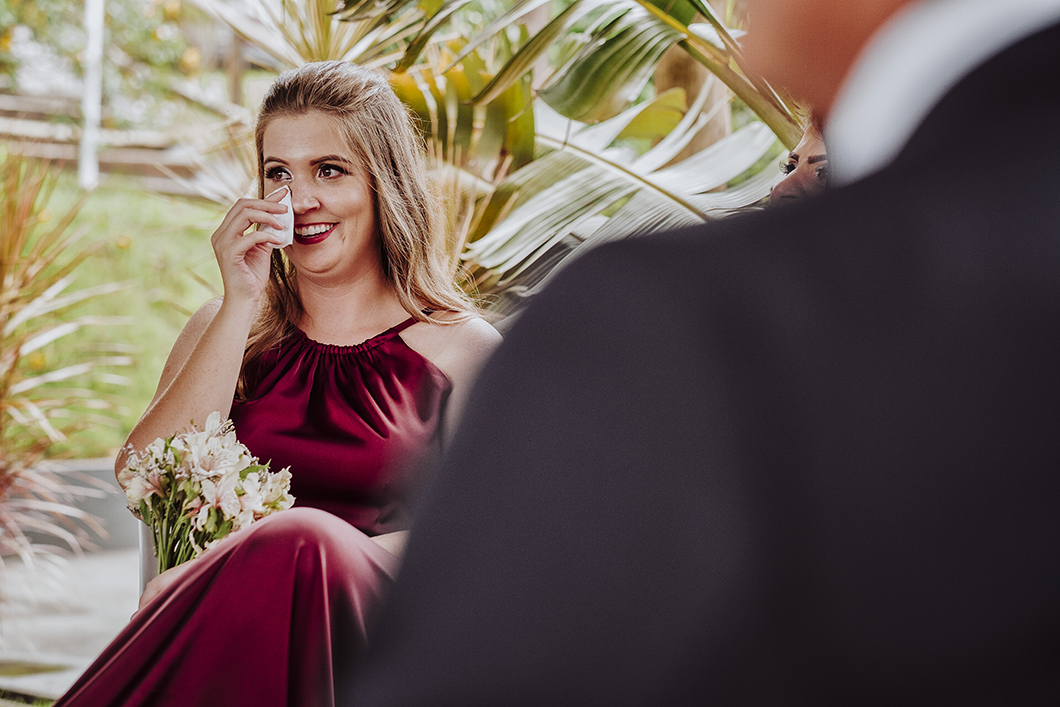 fotografo de Casamento de Maringá-PR Rickardo Andrade faz fotos de madrinha emocionada com a cerimonia 