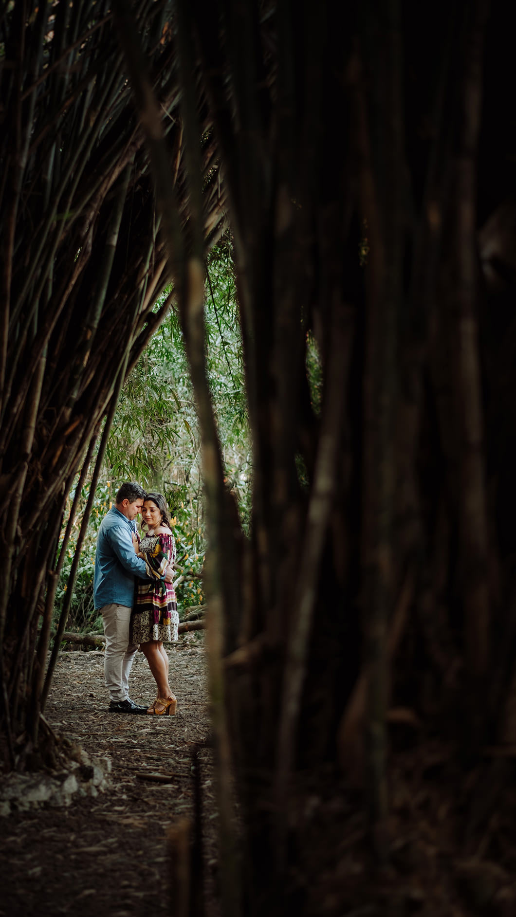 lindas fotos de casal feitas na natureza em MAringá por fotografo Rickardo Andrade