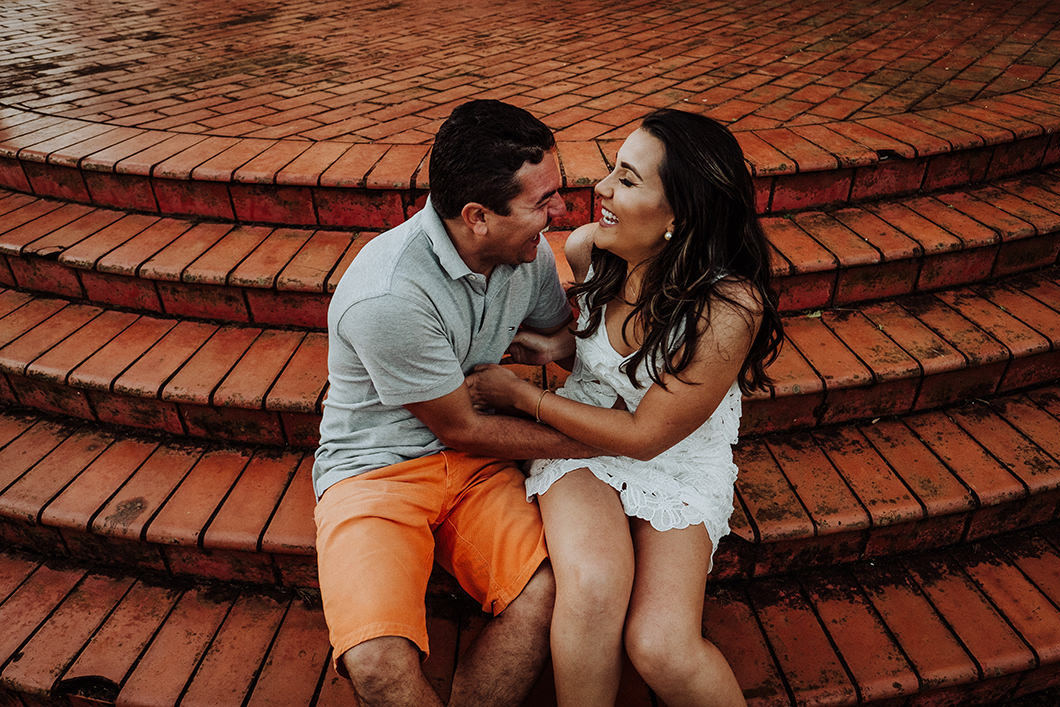fotos divertidas e espontâneas para ensaio de casamento por fotografo Ricardo Andrade 
