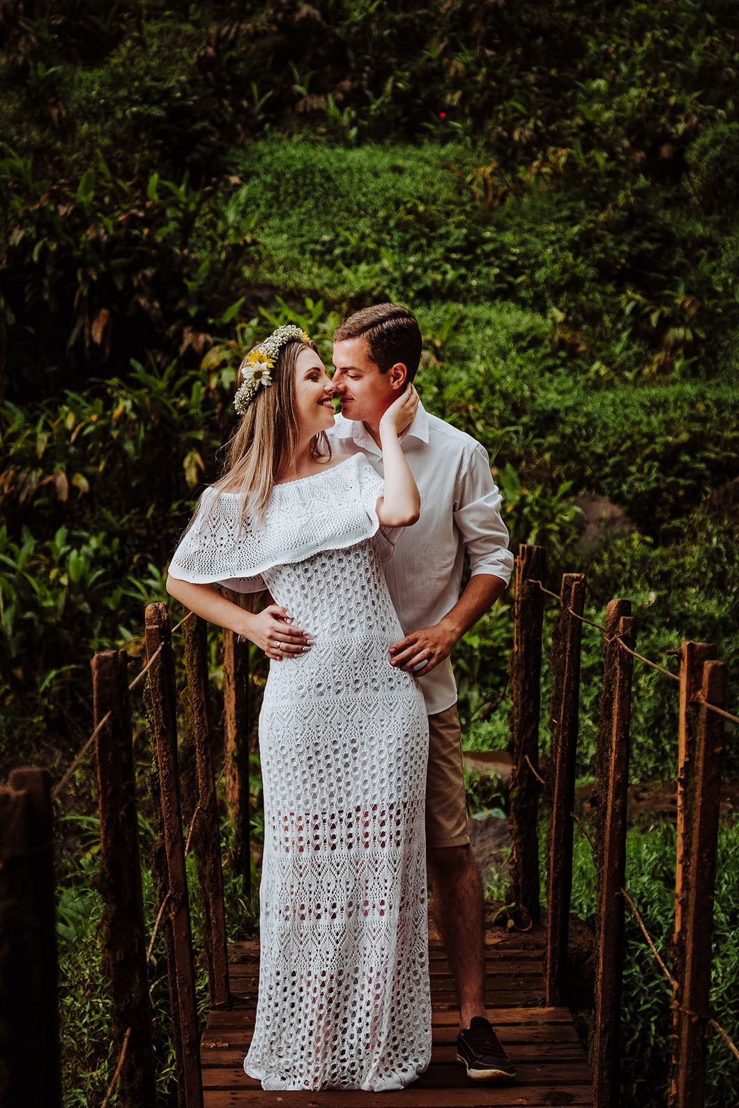 ensaio de casal com fotos romanticas e tradicionais 