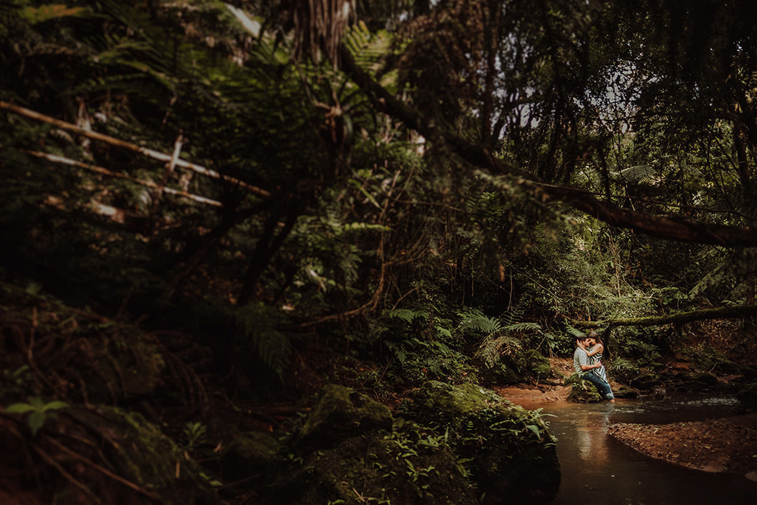 fotos de casal na natureza em serras de Maua da Serra Recanto Pinhão 