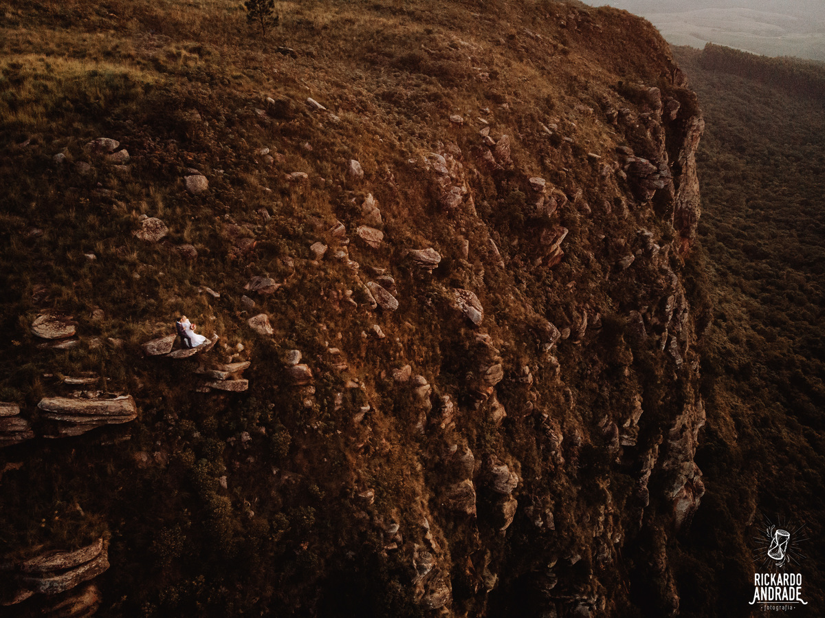 fotos de Ensaio pre wedding feitas com drone por fotografo de casamento em maringa 