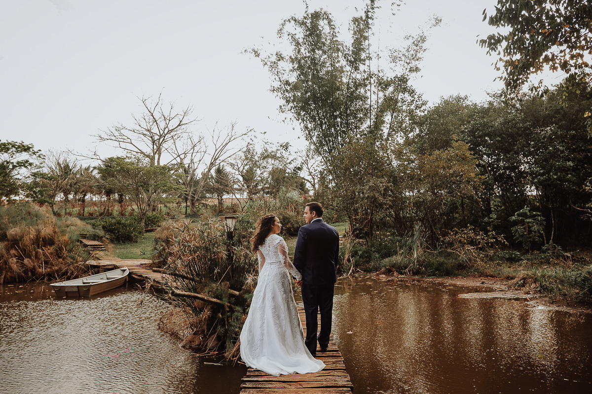 ensaio de pos casamento externo na bela chacara para locação de  fotos Eden gArden